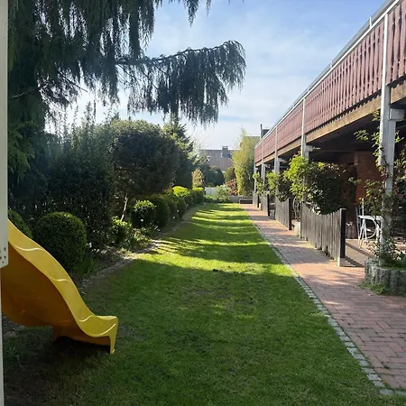 Daire Ostseegarten Wildkirsche