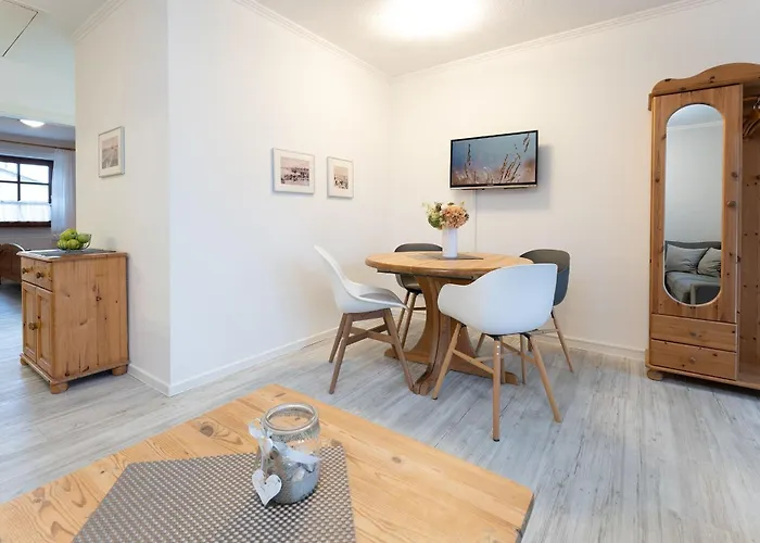 Ostseegarten Wildkirsche Kellenhusen